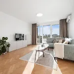 Luxury In Old Town Μπρατισλάβα