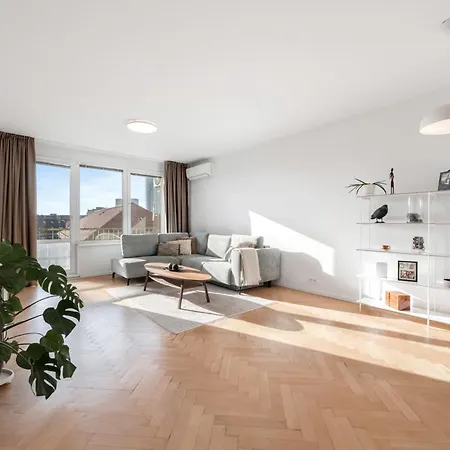 Luxury In Old Town * Μπρατισλάβα