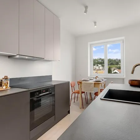 Luxury In Old Town Apartamento